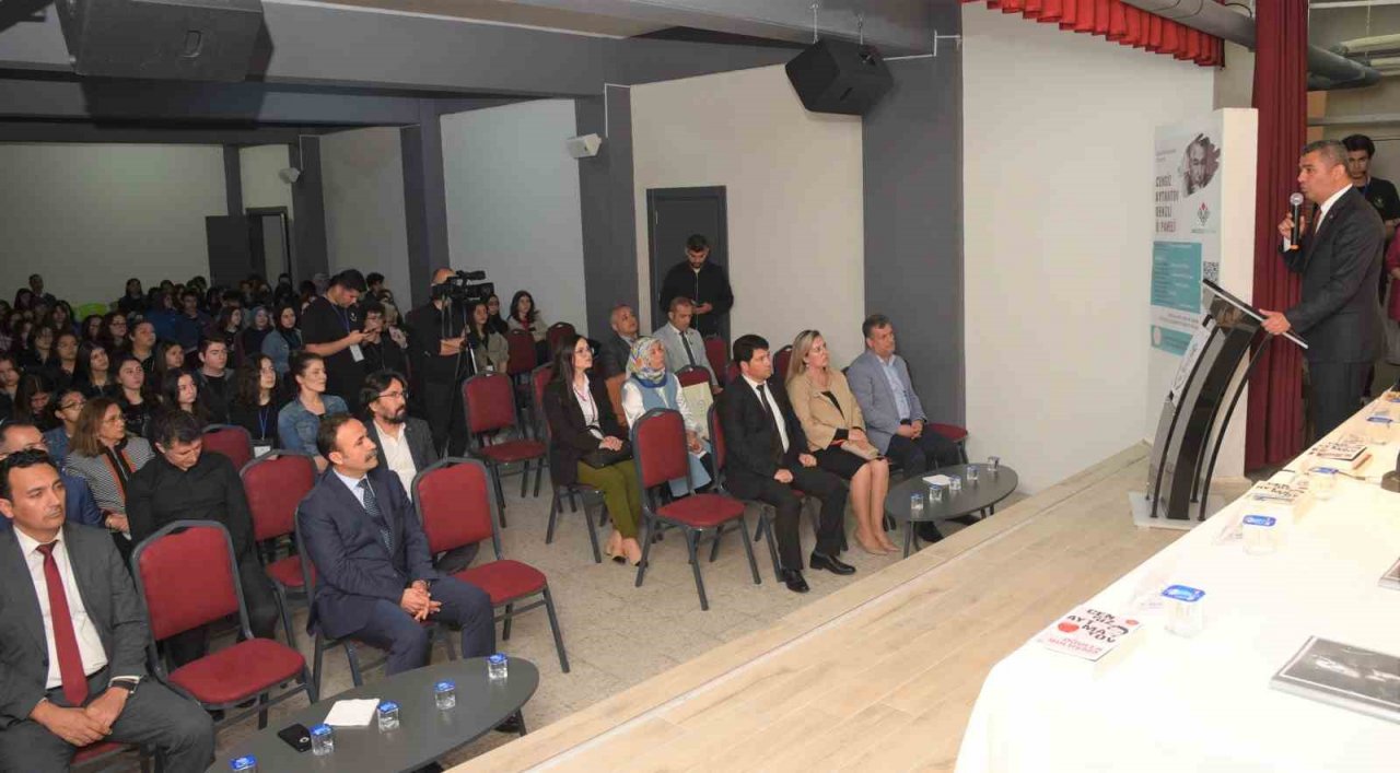 Ünlü edebiyatçı Cengiz Aytmatov, Denizlili öğrencilere anlatıldı