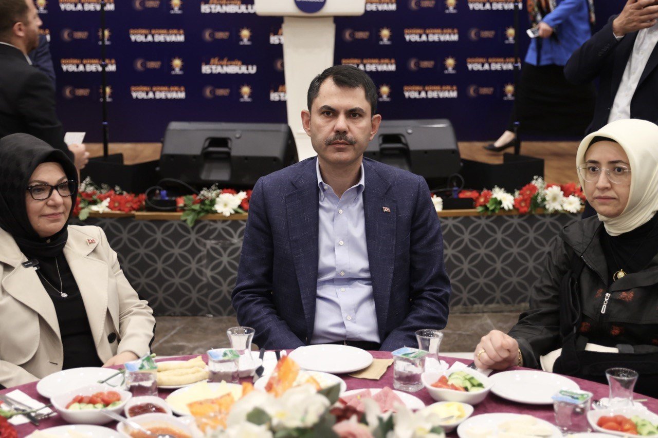 Bakan Kurum: “Emekli olmak isteyen ev hanımlarının primlerinin üçte birini karşılayacağız”
