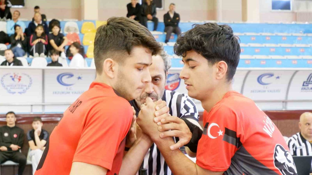 Genç bilekler, Erzurum’da yarışıyor