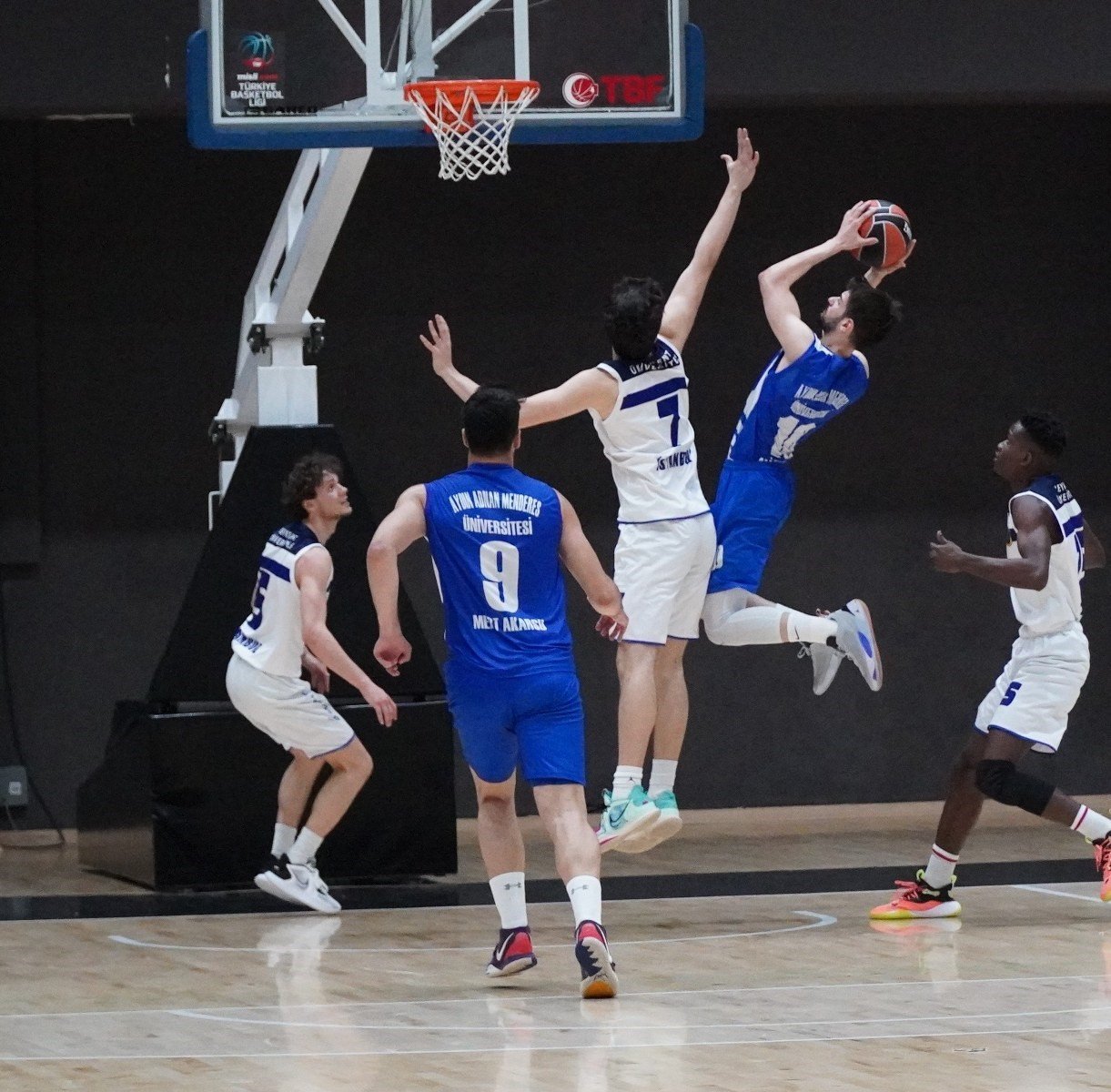 Manisa’da üniversitelerin spor şöleni sona erdi