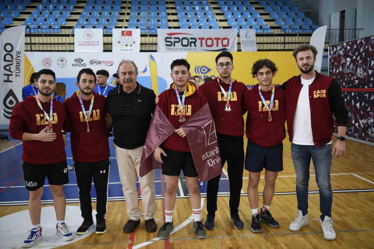 Manisa’da üniversitelerin spor şöleni sona erdi