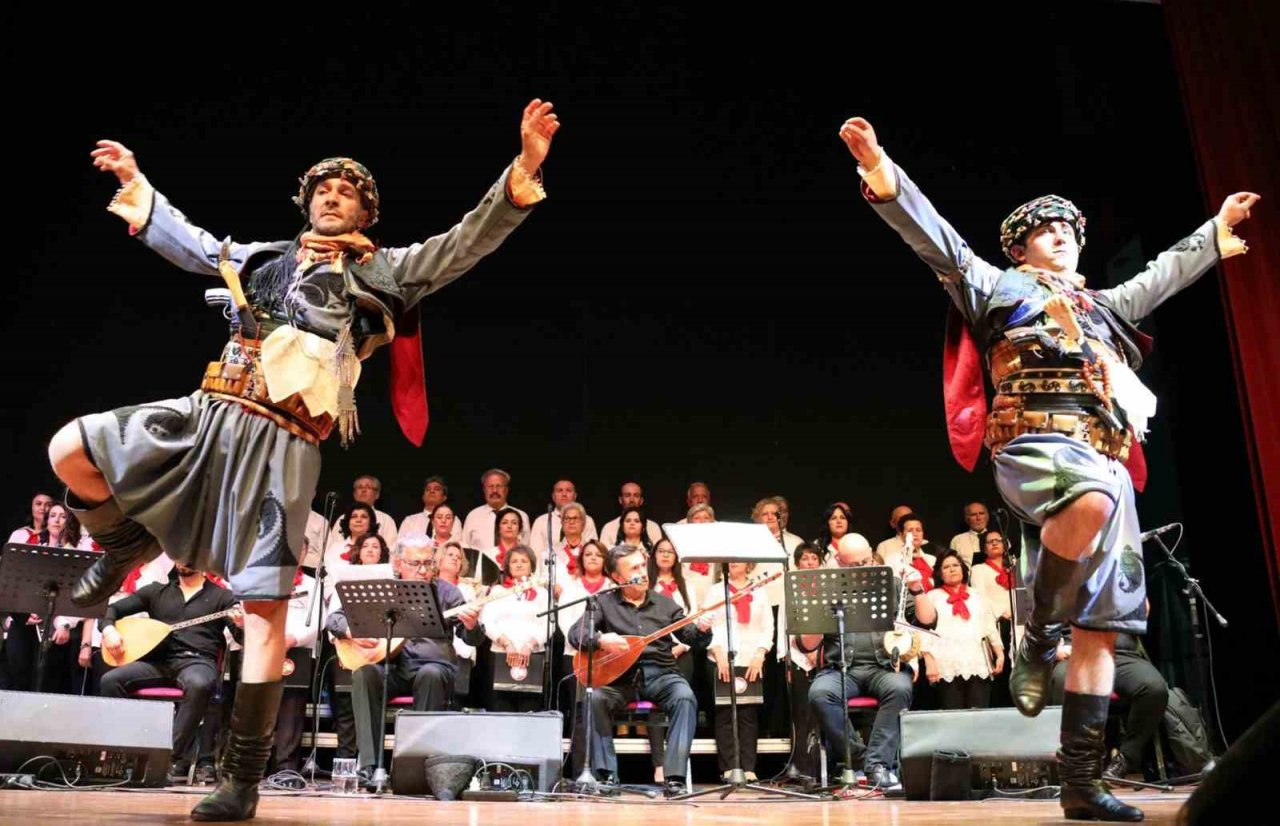 Kursiyerlerin yılsonu sergisi