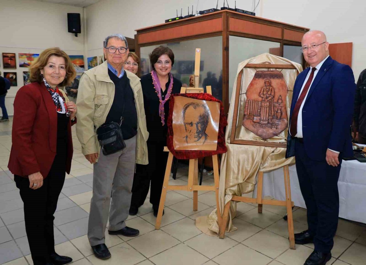 Kursiyerlerin yılsonu sergisi