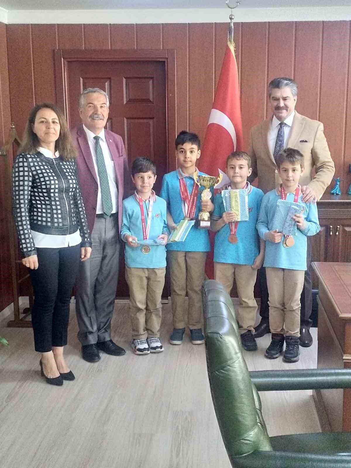 Meserret İnel öğrencileri iki kategoride 1’inci oldu