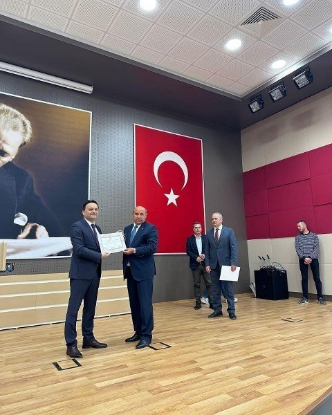 Muhtarlıktan milletvekilliğine: 34 yıldır girdiği seçimlerden hep zaferle çıktı