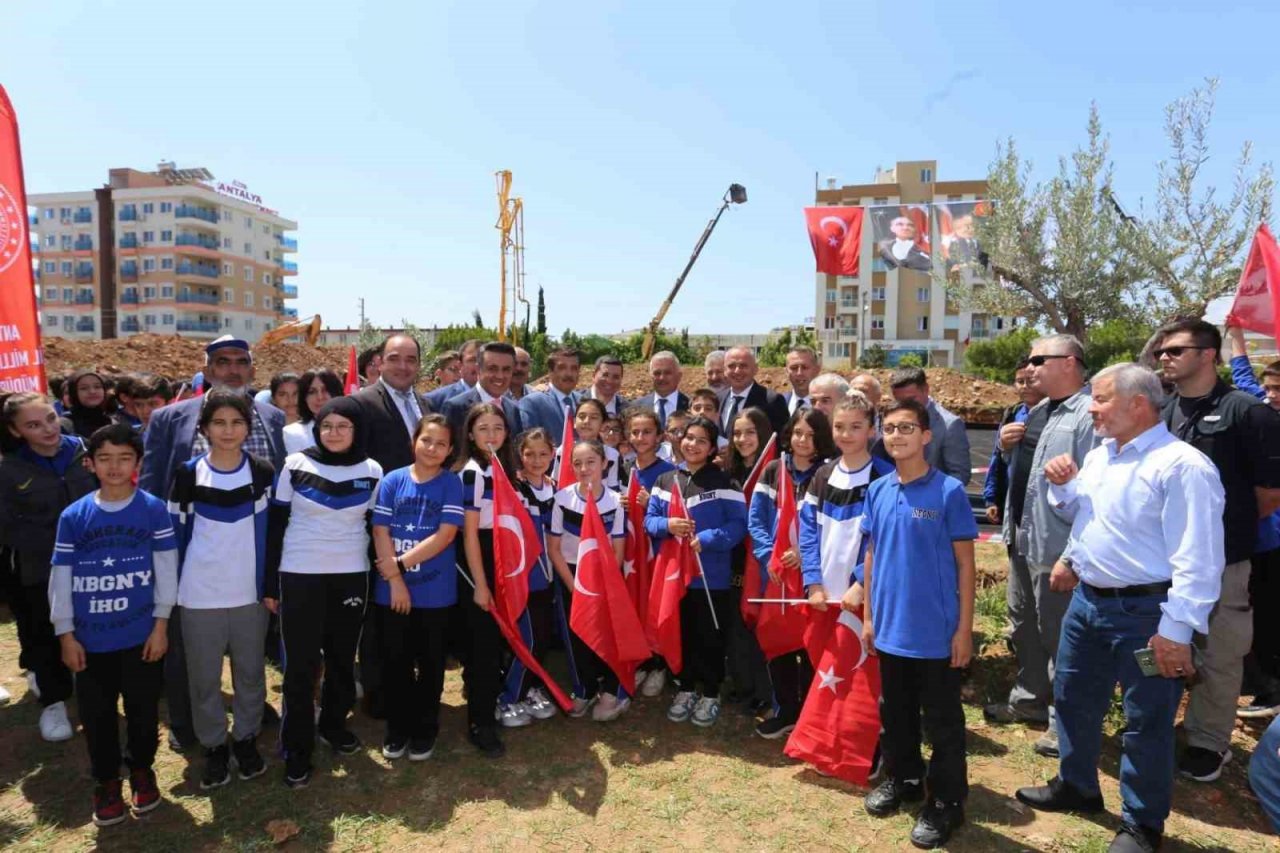 Kepez’de spor salonu sayısı artıyor
