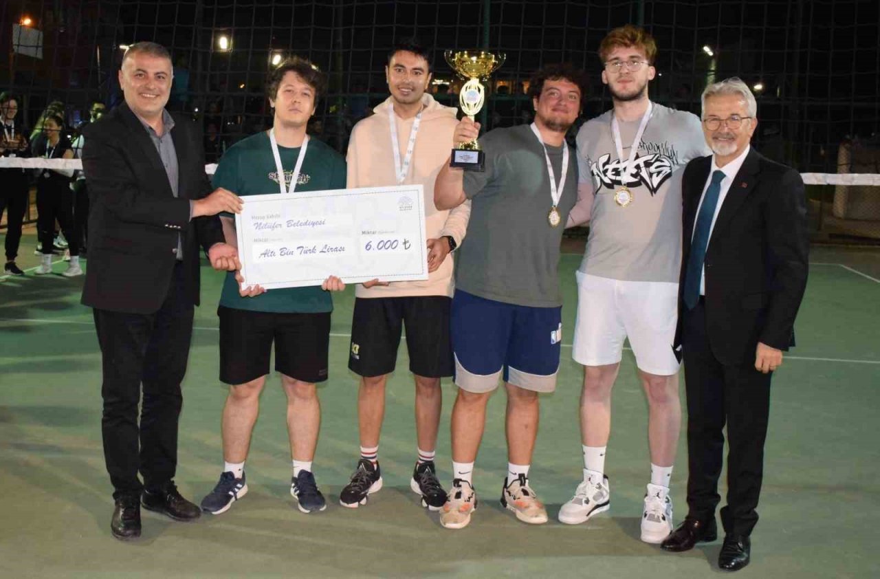 19 Mayıs Gençlik Kupası’nda kazananlar ödüllendirildi