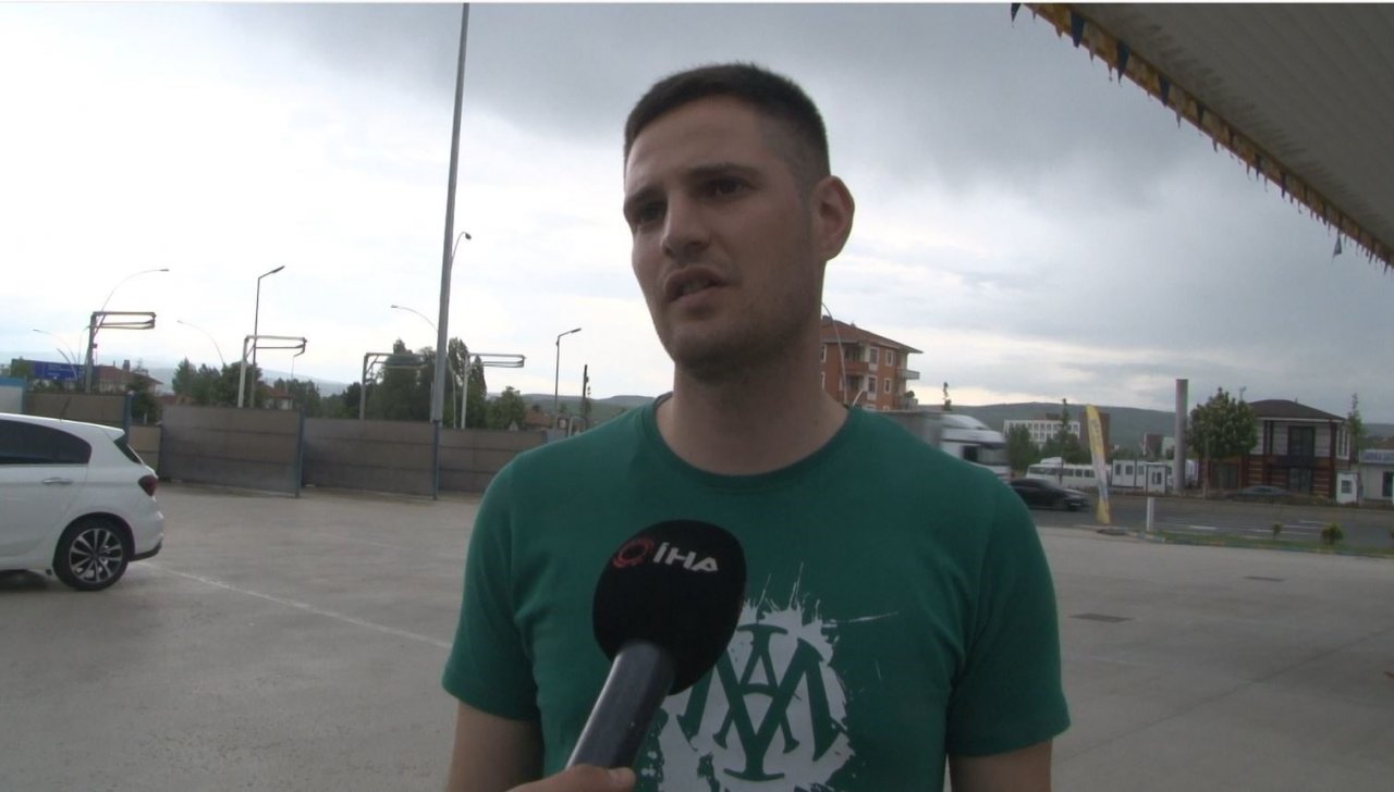 Akaryakıt istasyonunda motoru patlayan araç faciaya sebep oluyordu