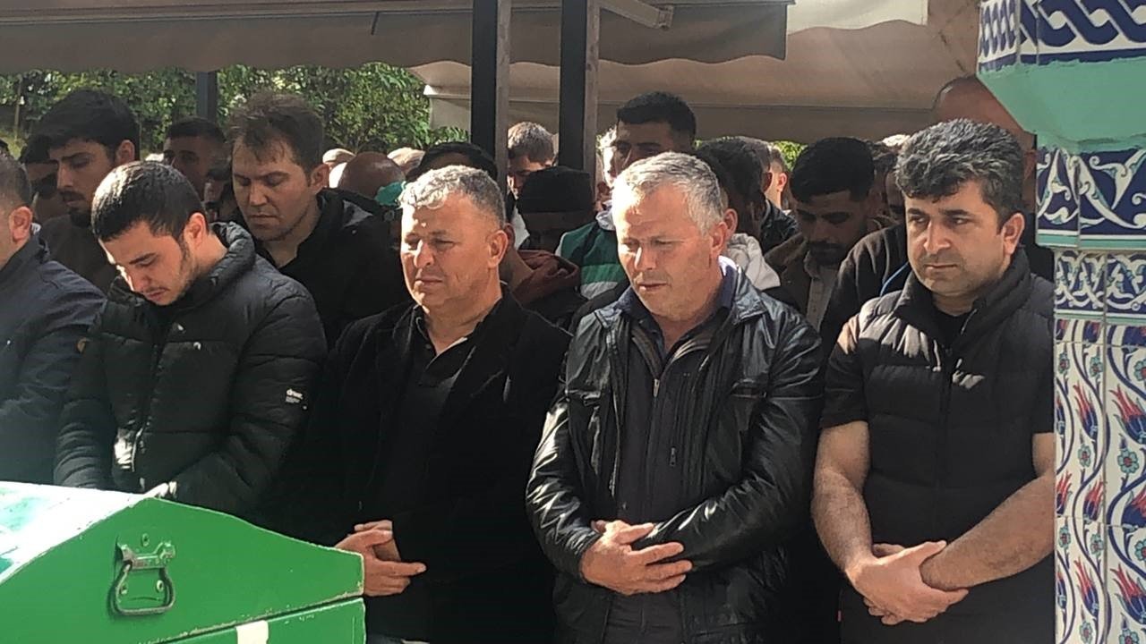 6 cana umut olan Mert’in cenaze namazı kılındı