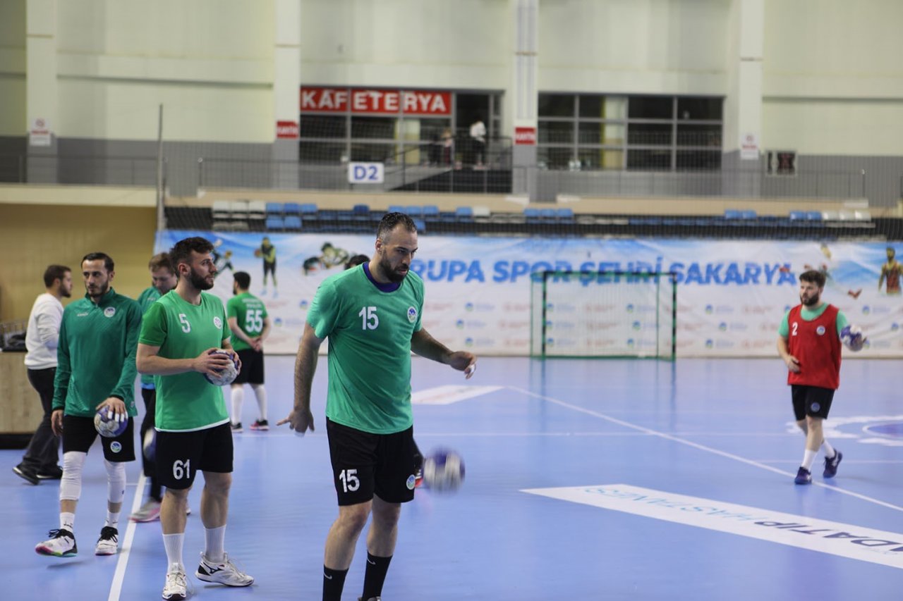 Sakarya Büyükşehir hentbol gözünü şampiyonluğa dikti: Hedef kupa