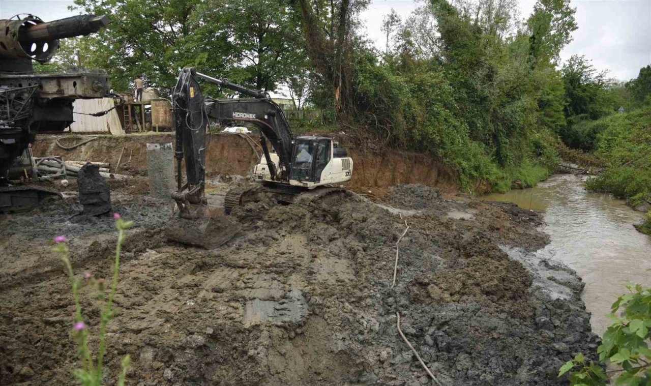 Tekkeköy’e 2 yeni köprü