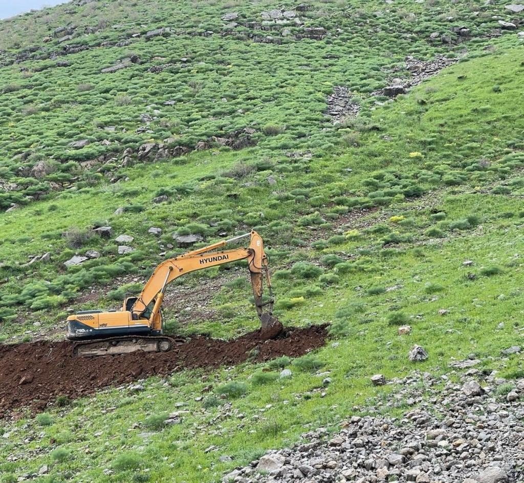 Uludere’de yayla yolları bir bir açılıyor