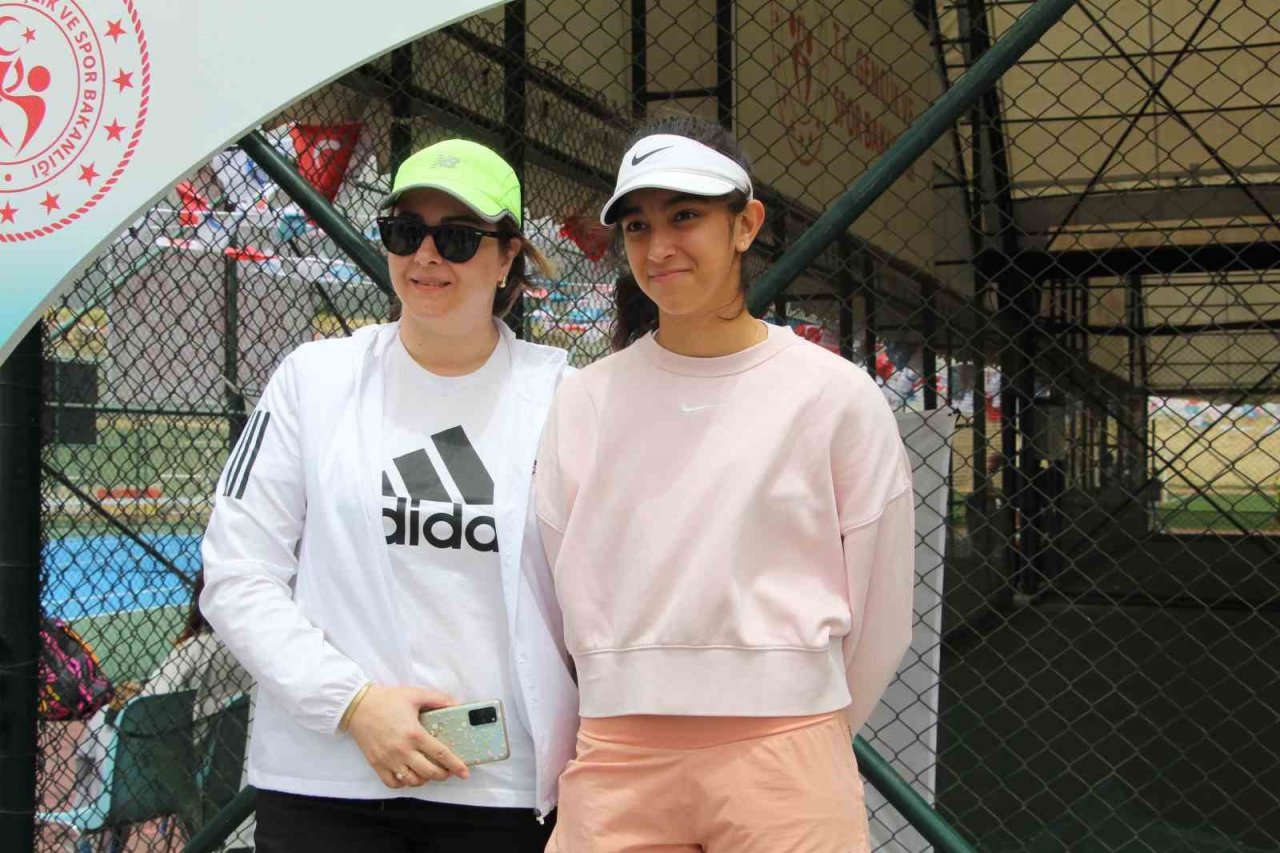 Yerli ve yabancı sporcular, Şırnak Cudi Cup Tenis Turnuvası’nı değerlendirdi