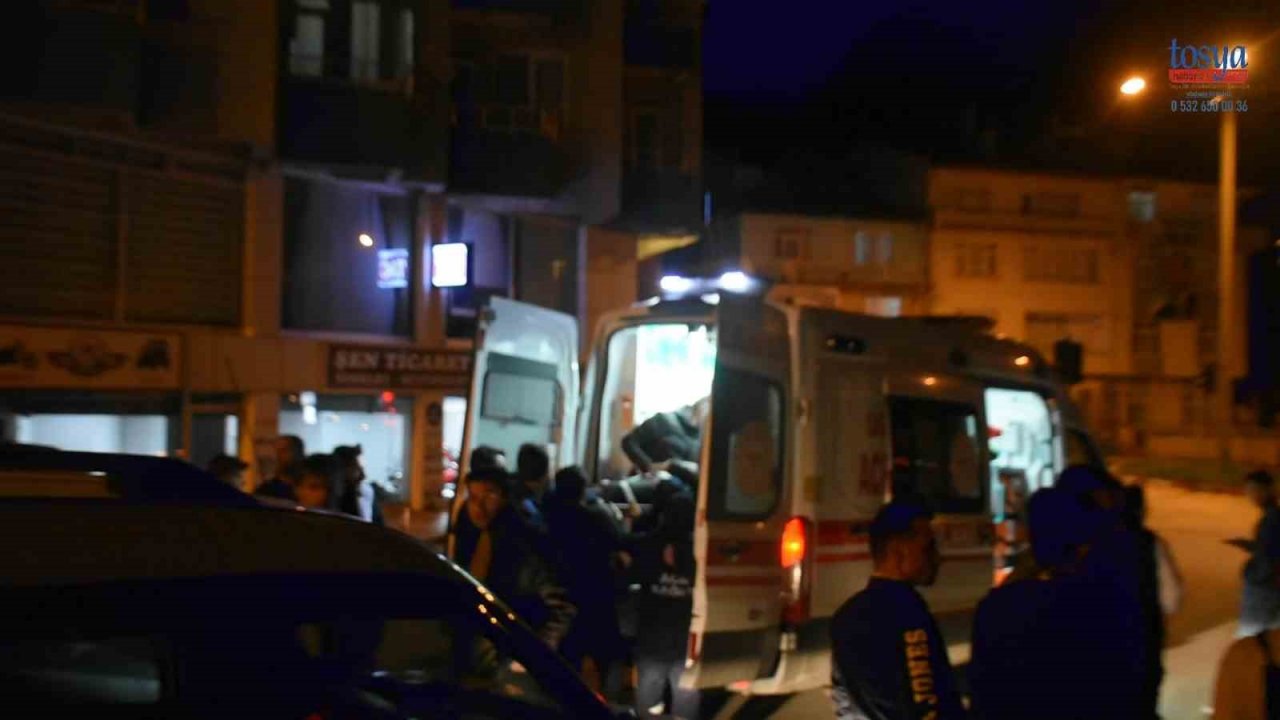 Hafif ticari aracın çarptığı yaya yaralandı