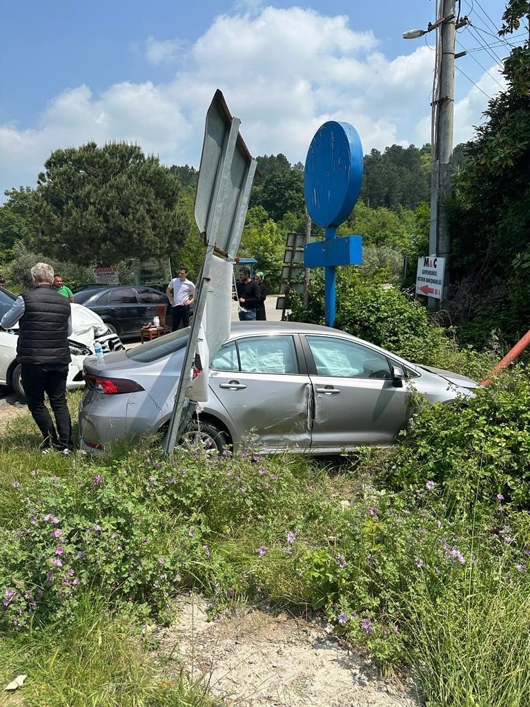 Yalova’da trafik kazası: 2 yaralı
