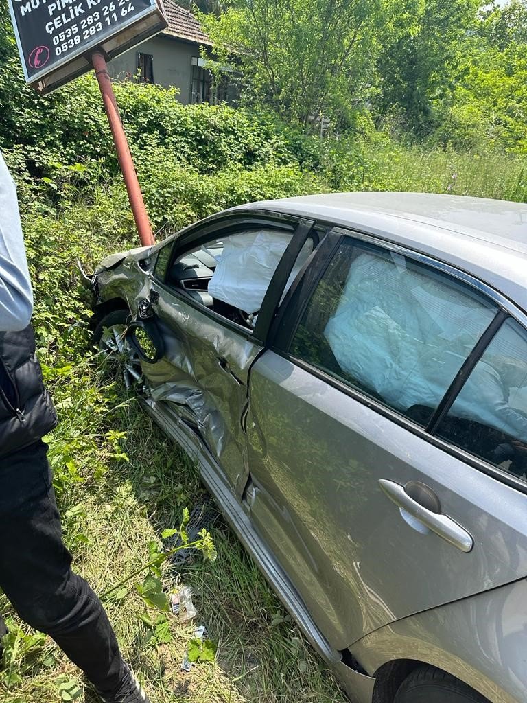 Yalova’da trafik kazası: 2 yaralı