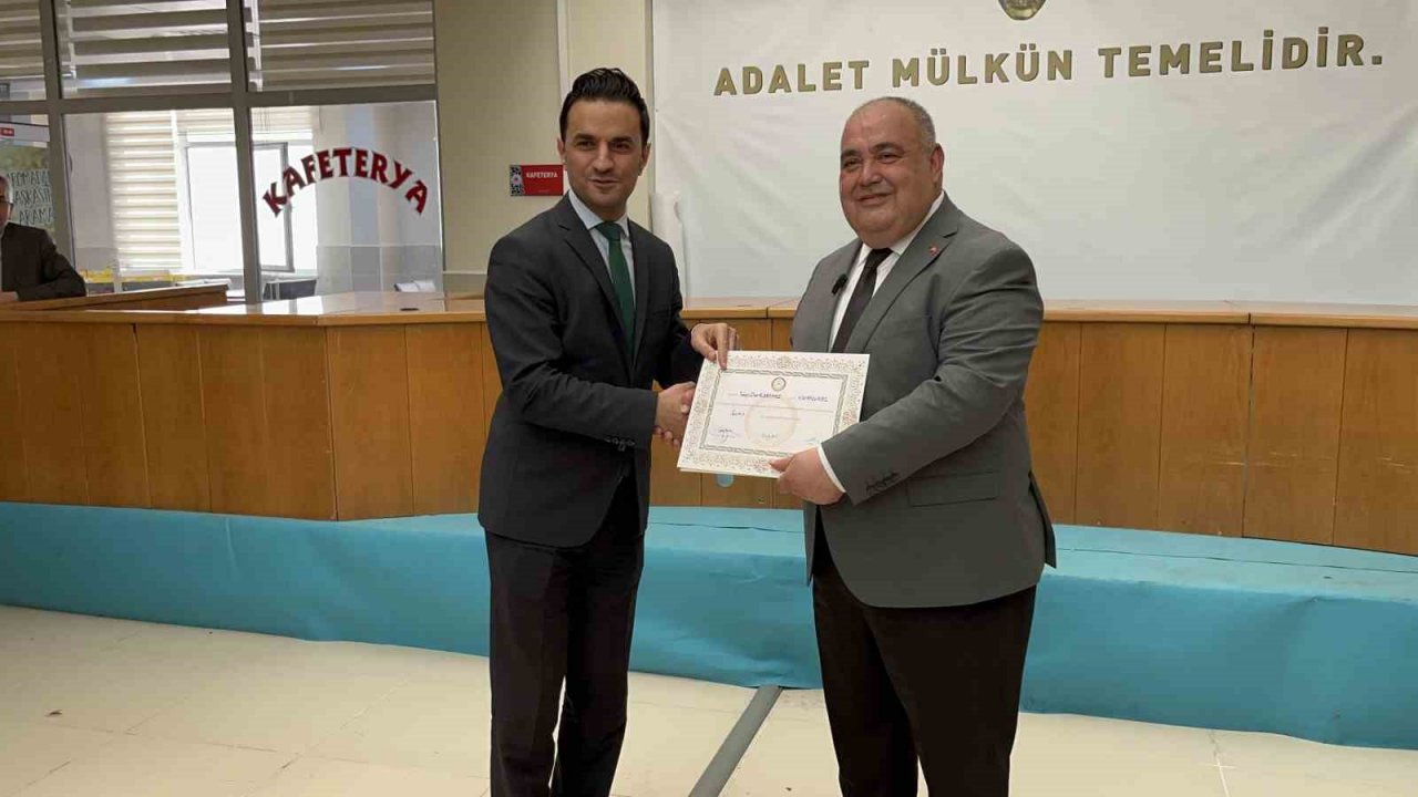 Bartın’da AK Parti’den milletvekili seçilen Aldatmaz mazbatasını aldı