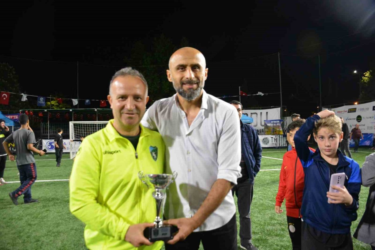 Eski Galatasaraylı futbolcular şampiyonluk yarışını değerlendirdi