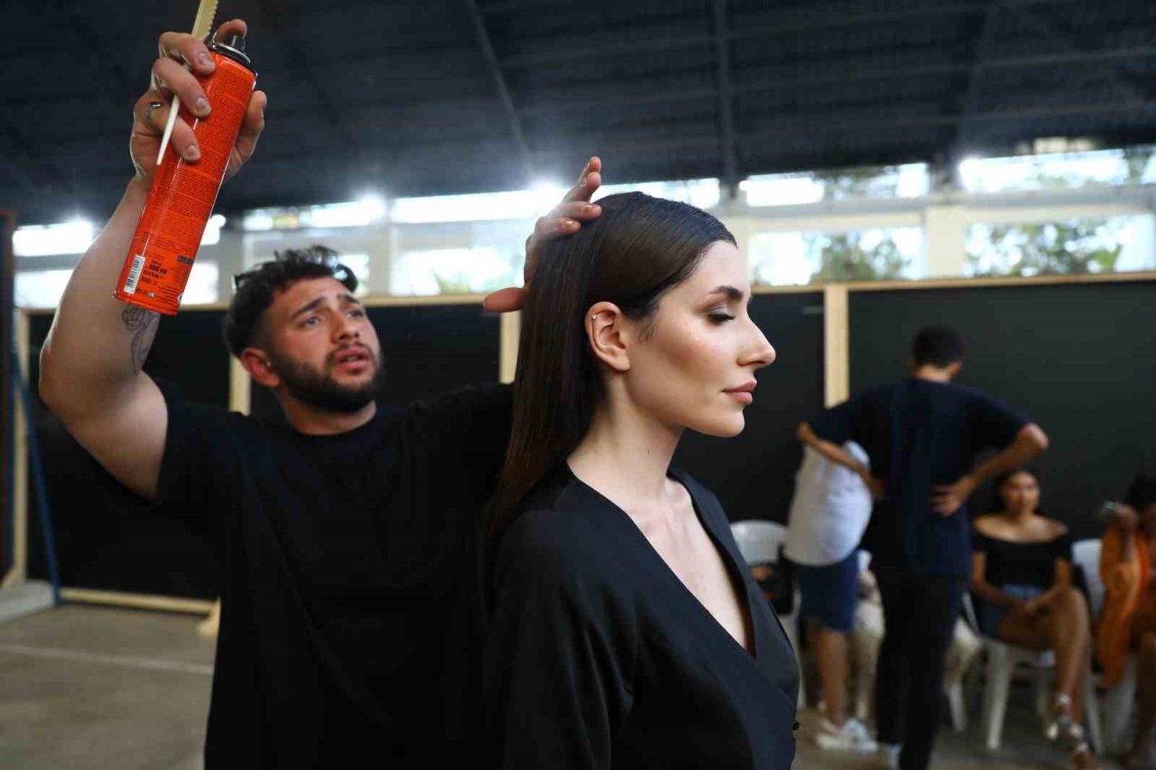 Antalya’da Yeni Jenerasyon Moda Haftası başladı