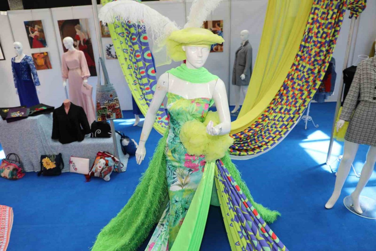 ATASEM 16. yıl sonu sergisi kapılarını açtı