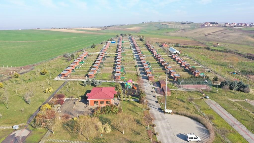 Arnavutköy Belediyesi’nden vatandaşlara ‘Atalık Tohumu’ desteği