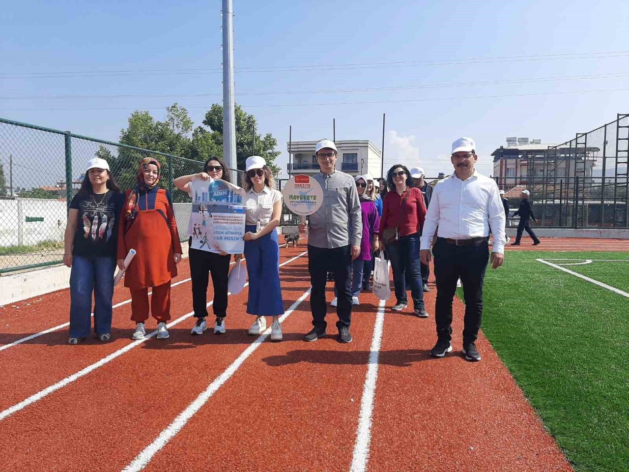 Obeziteye dikkat çekmek için yürüdüler