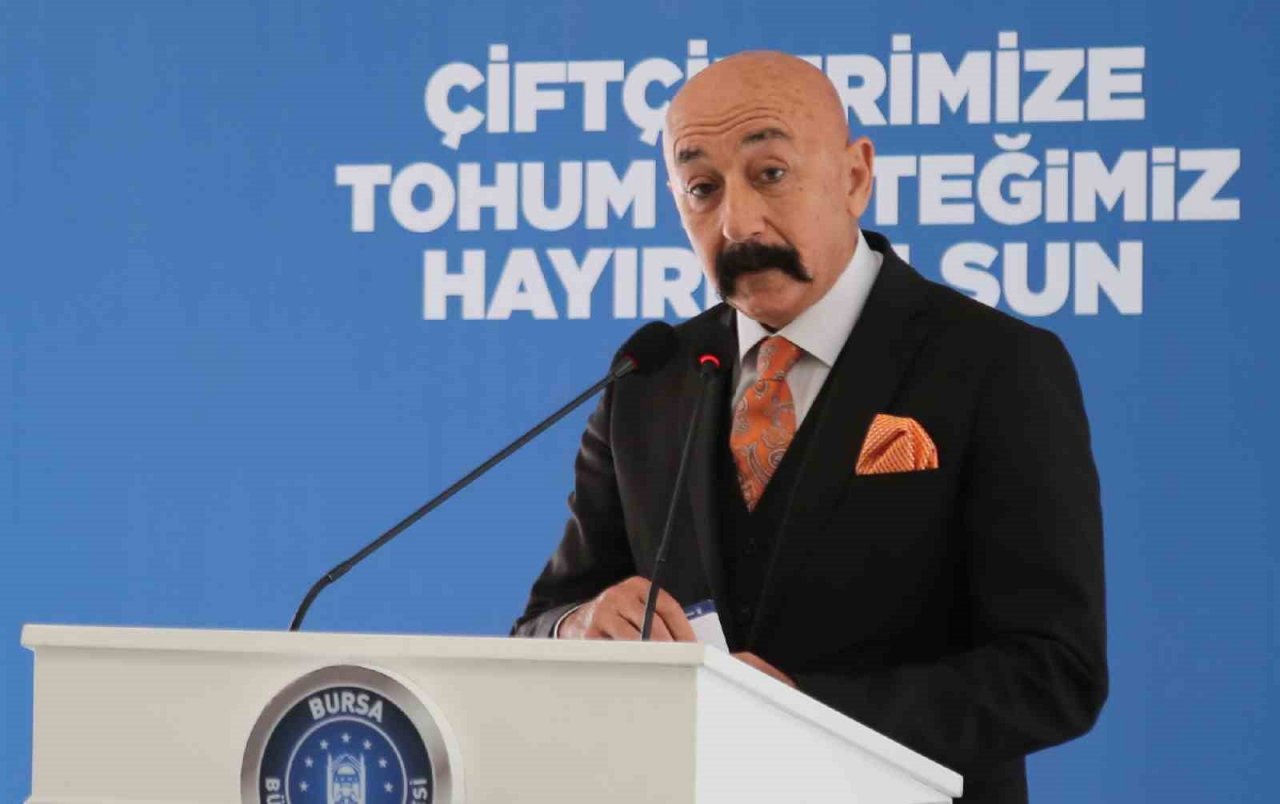 Büyükorhanlı çiftçiye silajlık mısır tohumu