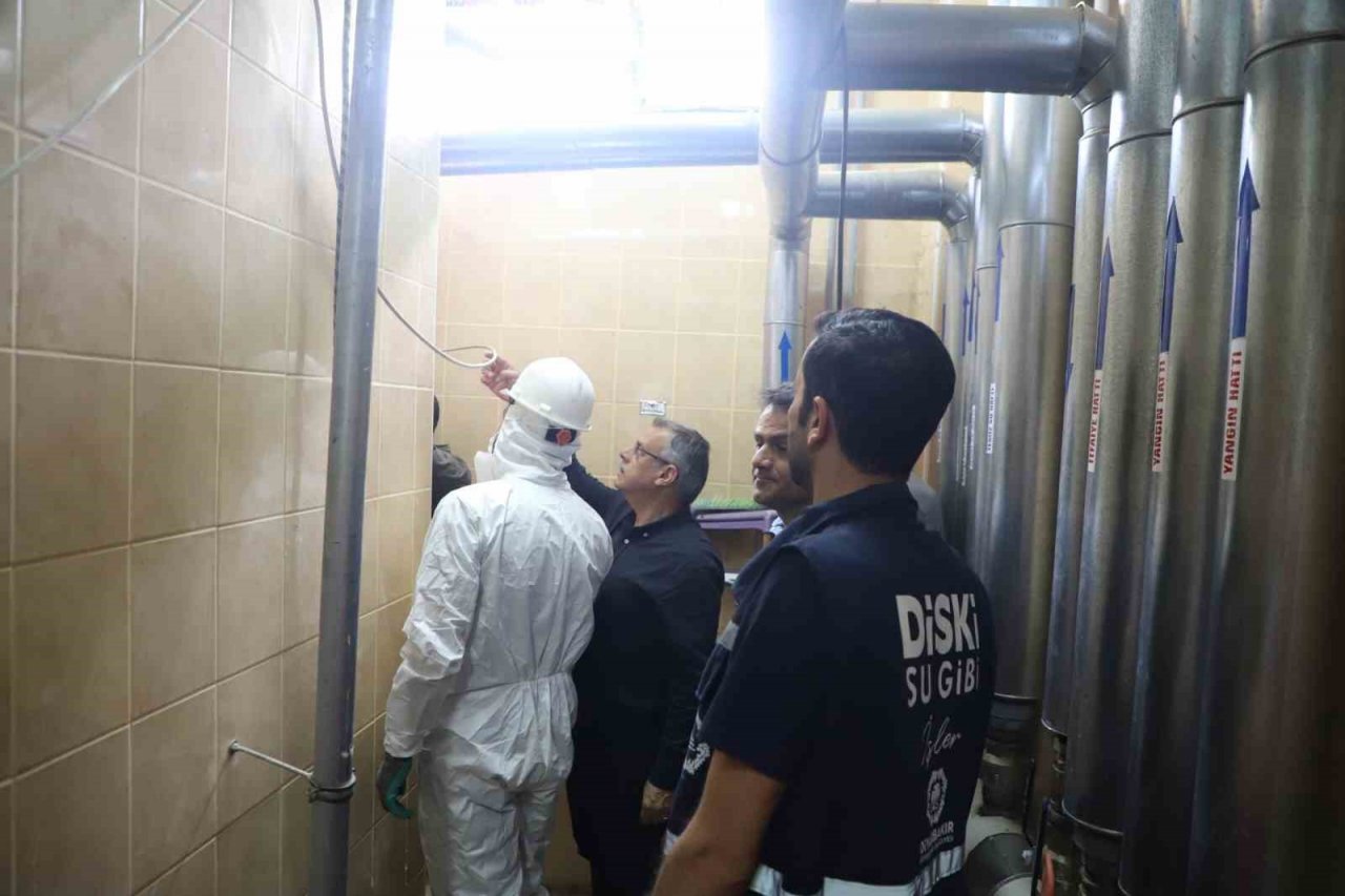 DİSKİ içme suyu depolarını temizliyor