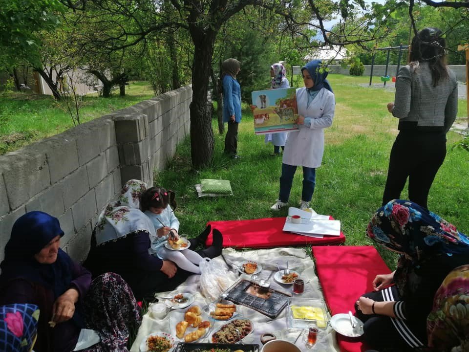 Doğada bulunurken kene popülâsyonuna dikkat!