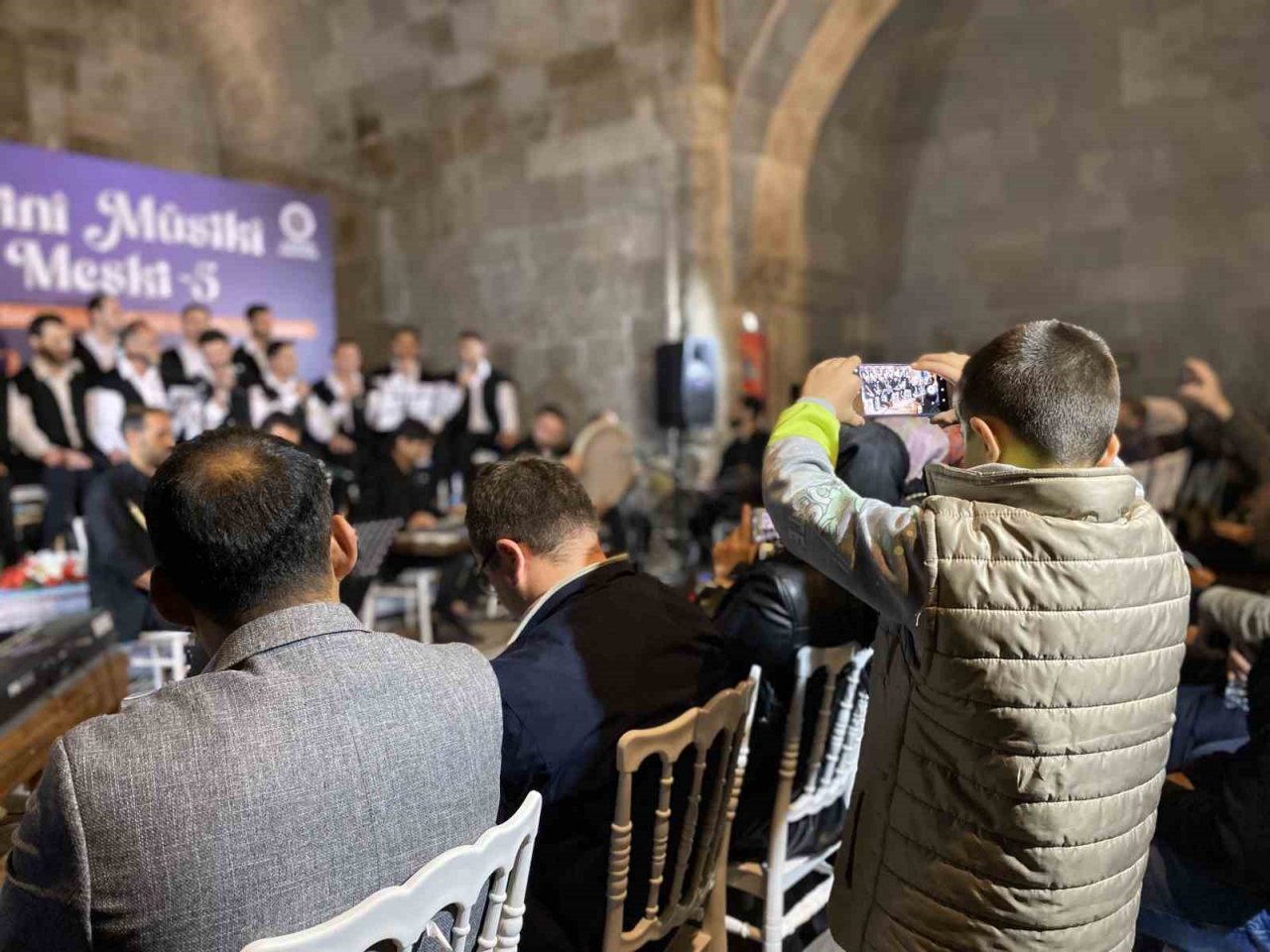 Tarihi mekanda musiki meşki