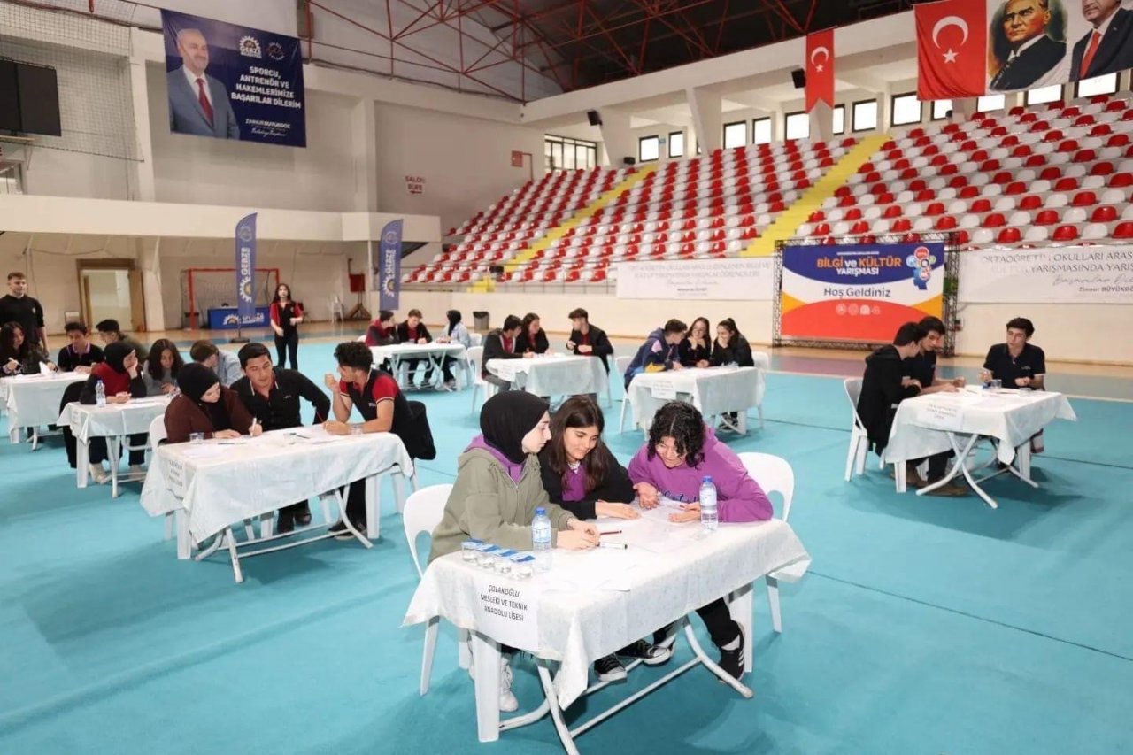 Öğrenciler bilgi yarışmasında ter döktü
