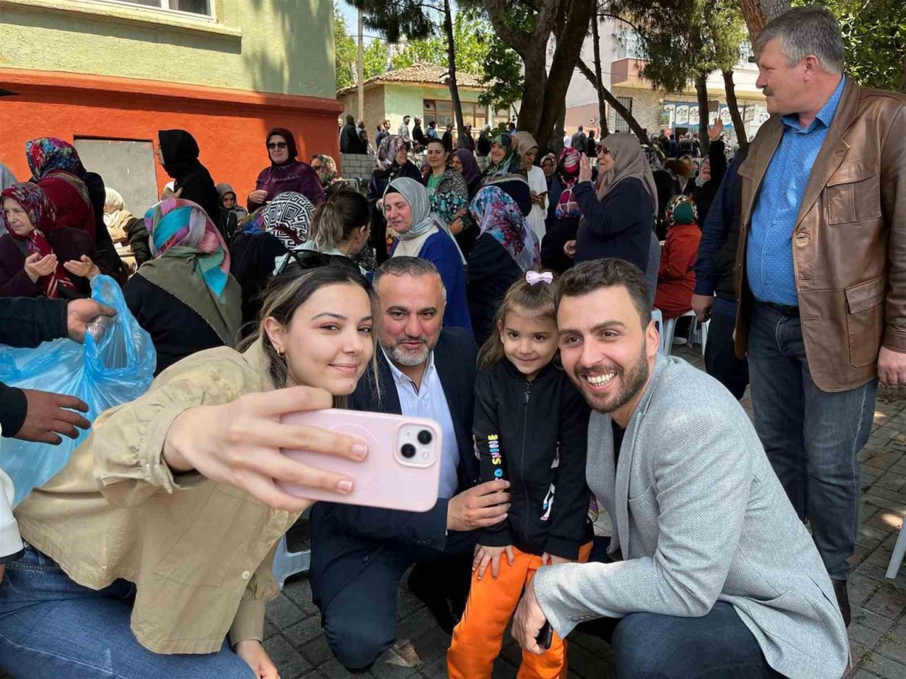 Öztaylan: "Cumhurbaşkanımız Recep Tayyip Erdoğan’ın izinde tutkumuzla çalışırız, taahhüdümüzle hizmet ederiz"