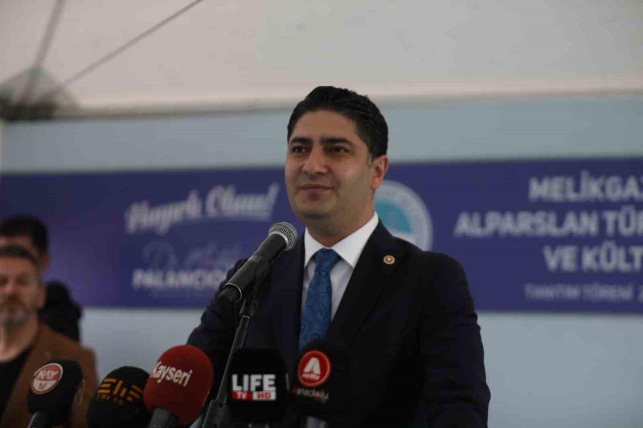 Melikgazi ‘de Alparslan Türkeş Sosyal Yaşam ve Kültür Merkezi’nin tanıtımı yapıldı