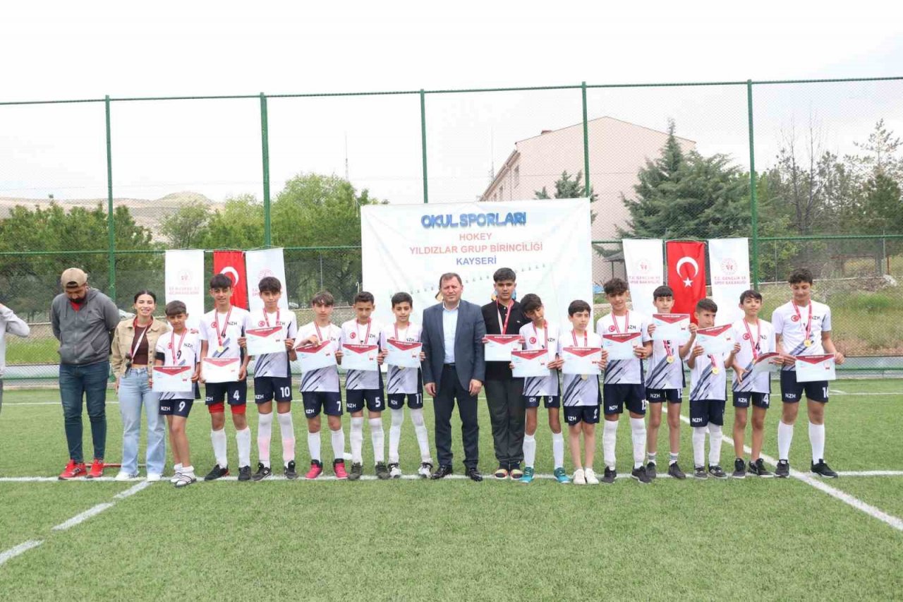 Hokey Grup Birinciliği tamamlandı