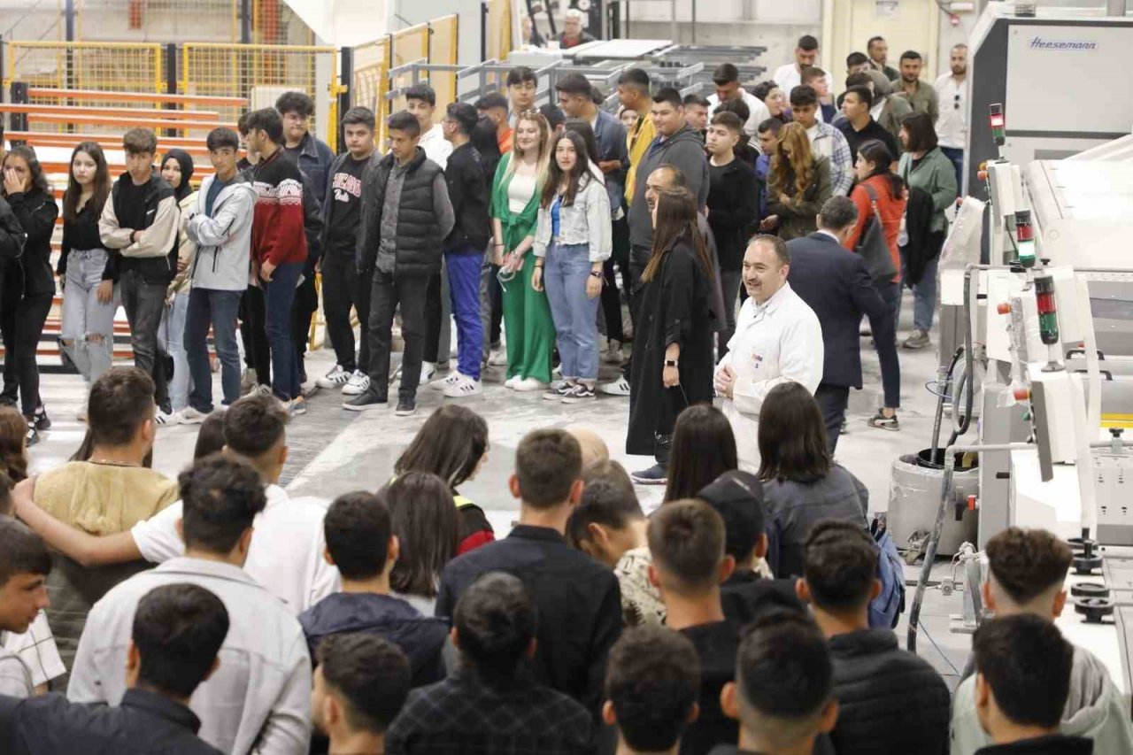 Örnek çalışmaları görmek için Kırşehir’den geldiler