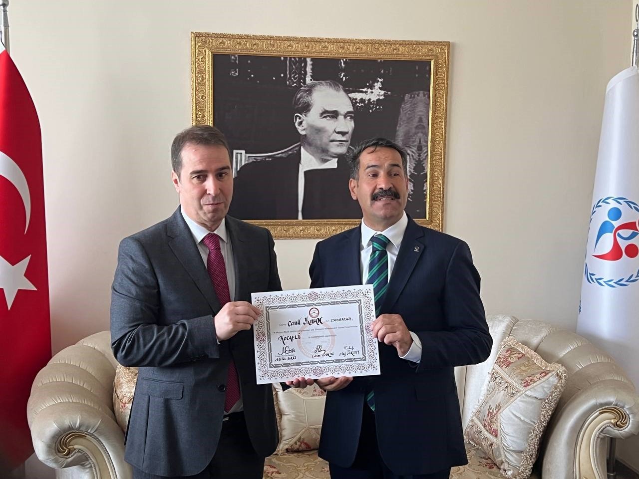 Kocaeli’de AK Parti milletvekilleri mazbatalarını aldı