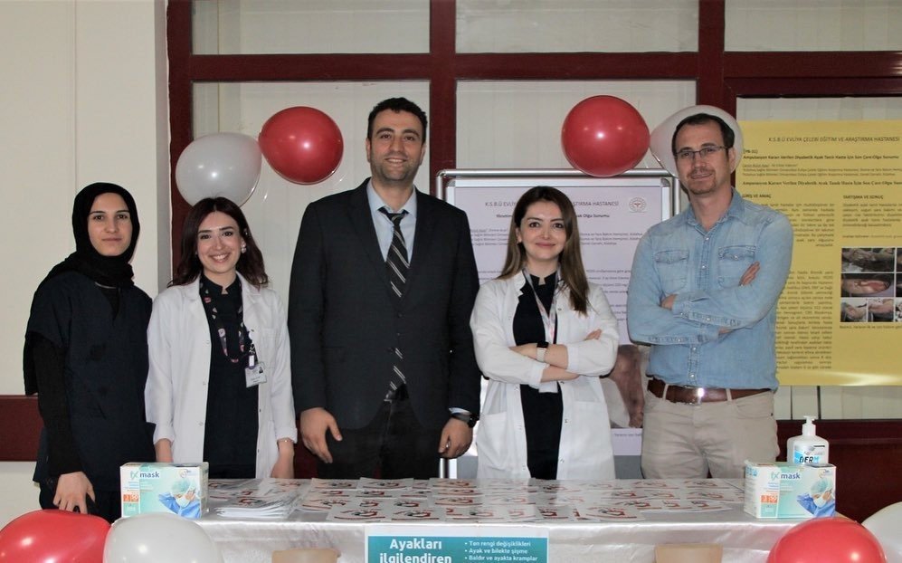 Kütahya Evliya Çelebi Eğitim ve Araştırma Hastanesinde yara bakım stant’ı kuruldu