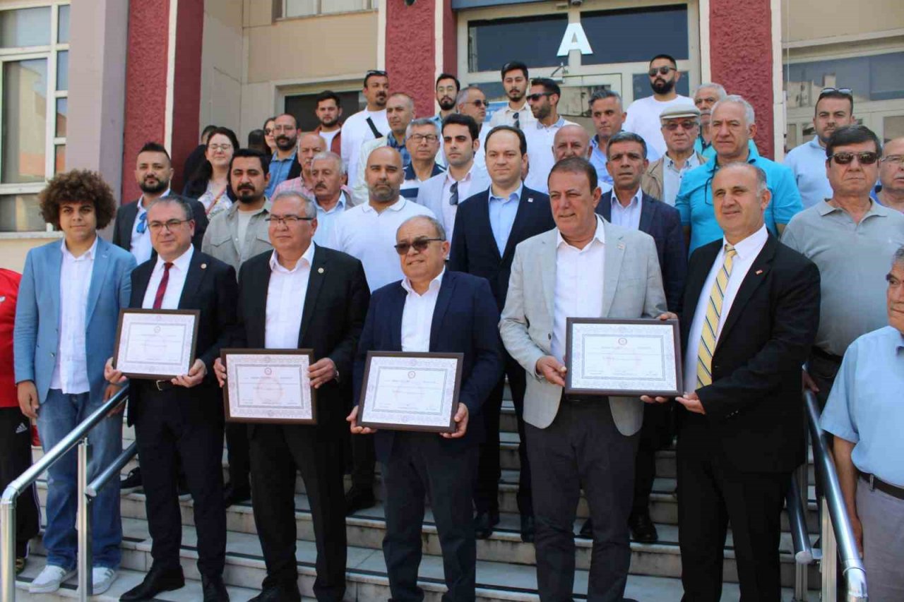 CHP Aydın milletvekilleri mazbatalarını aldı