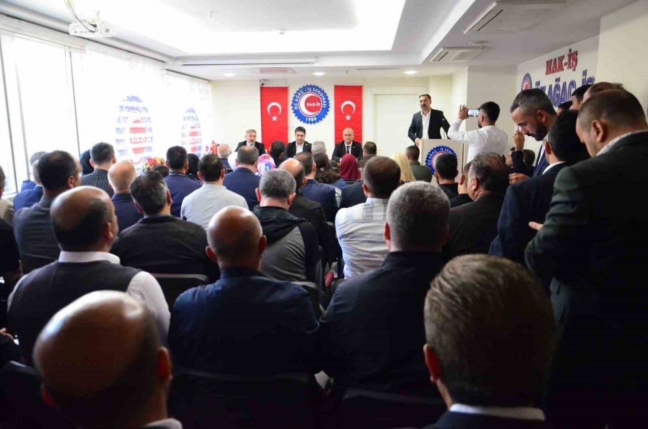 MHP’li Özdemir: "Sandıkta vuracağımız tokadın sesi Washington’dan duylusun"