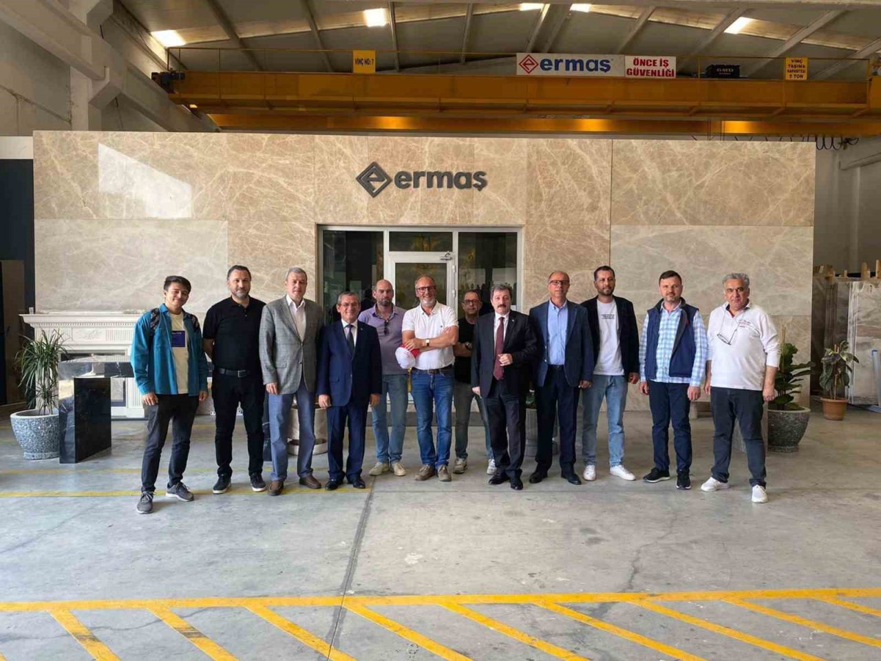 Vali Tavlı, Ermaş çalışanları ile bir araya geldi