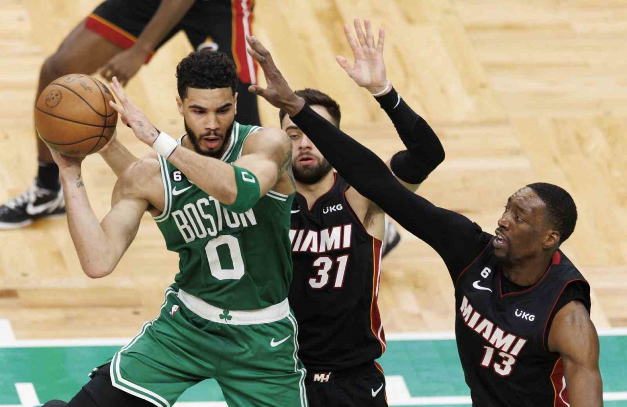 Celtics, Heat’i mağlup ederek final serisini 6. maça taşıdı
