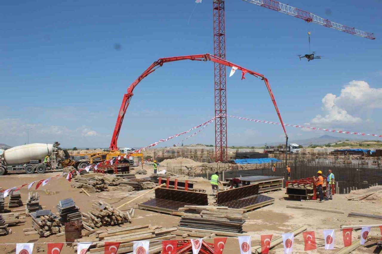 NEVÜ Diş Hekimliği Fakültesi ve Uygulama Hastanesi’nin temeli atıldı