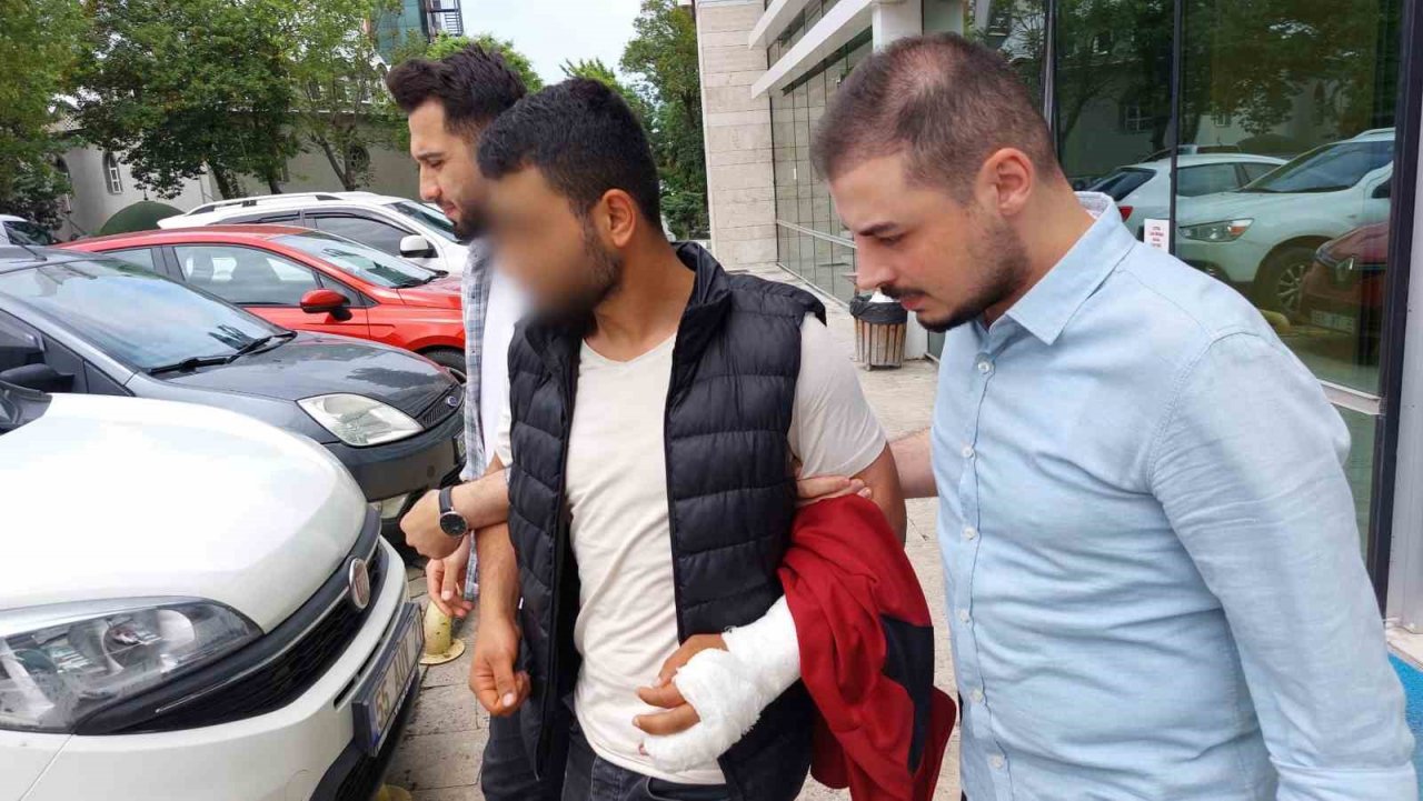 Annesine mesaj atanı tüfekle ağır yaraladı