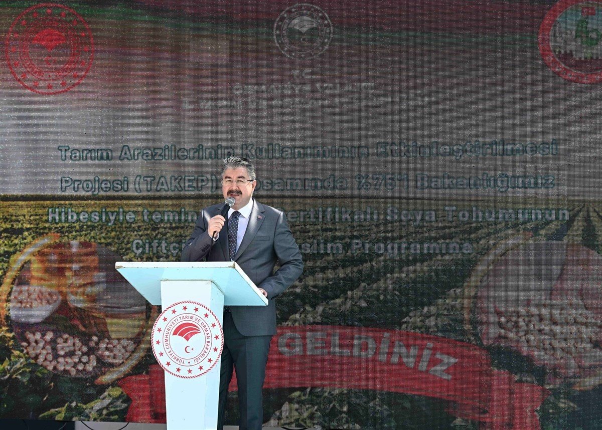 Osmaniye’de üreticilere yüzde 75 hibe destekli soya tohumu dağıtıldı