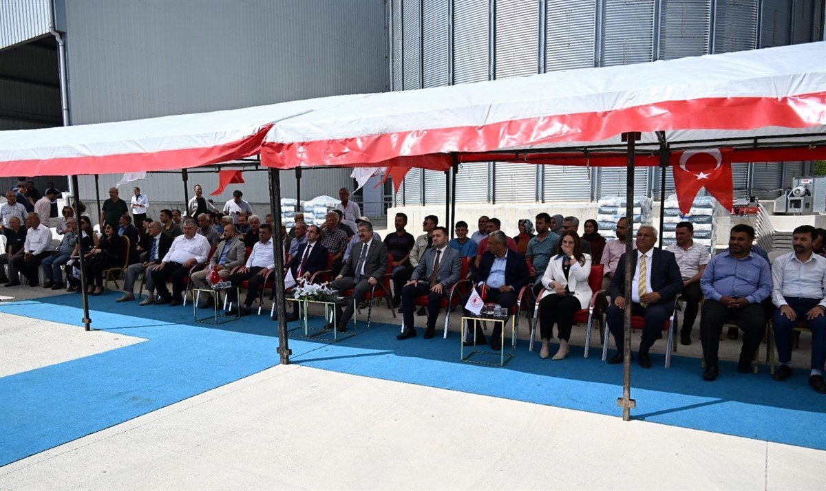 Osmaniye’de üreticilere yüzde 75 hibe destekli soya tohumu dağıtıldı