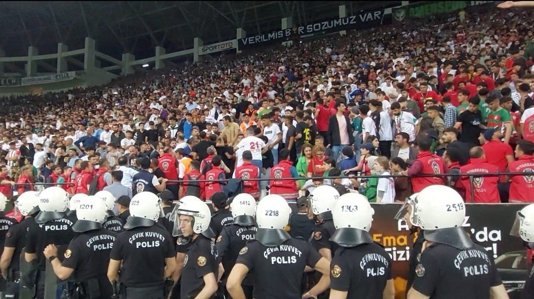 Amedspor, 24 Erzincanspor’a yenilerek play-off turunda elendi