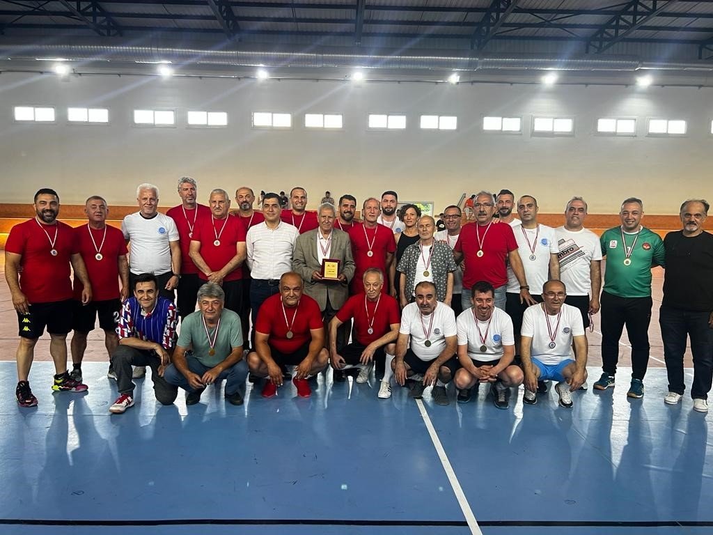 Seyhan’da Hentbol şenliği