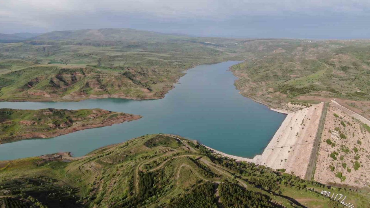 Sevindiren manzara, çöle dönmüştü adeta yeniden doldu taştı
