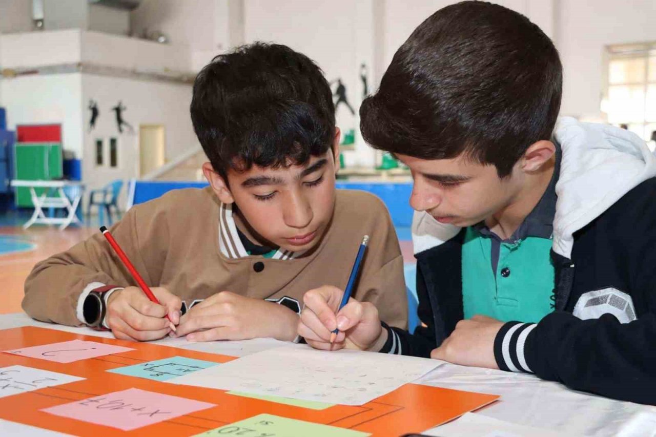 Sivas’ta matematik olimpiyatları düzenlendi