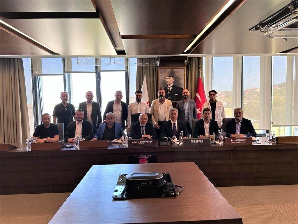 Anadolu Üniversitesi Kulüp Başkanı Özsarı’dan TFF Başkanı Büyükekşi’ye ziyaret